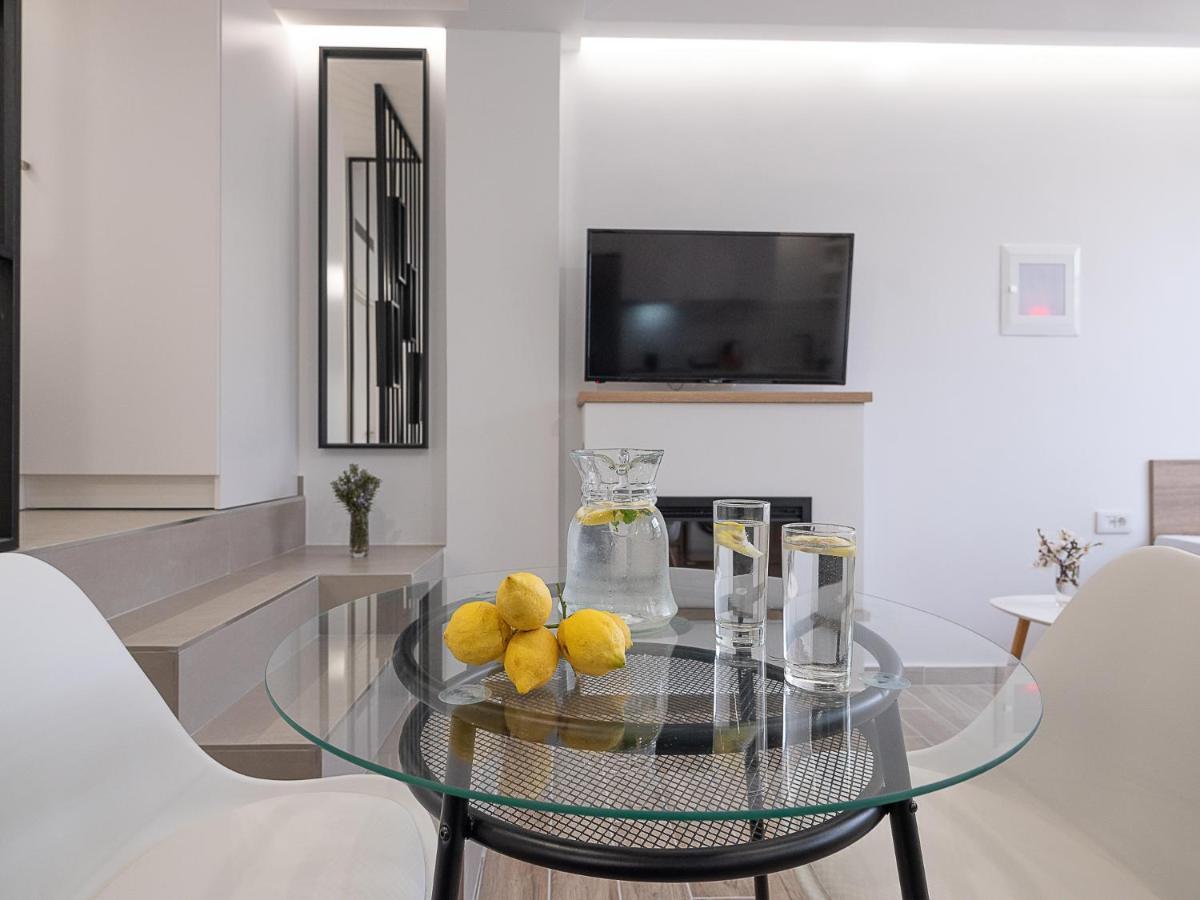 Cozy Studio In Dafnes Near To Heraklion Dhafnes Exterior foto